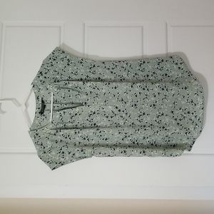 41 HAWTHORN Morey Split Neck Short Sleeve Blouse